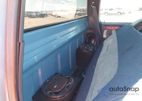 1986 GMC C1500 z USA, uszkodzony, nr VIN 1GTDC14H5GS531756